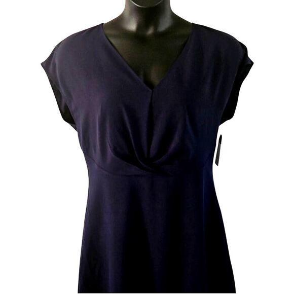 Tahari ASL Navy Blue Cap Sleeve Fit & Flare Dress Size 12 – Elegant V-Neck, NWT - Picture 5 of 7